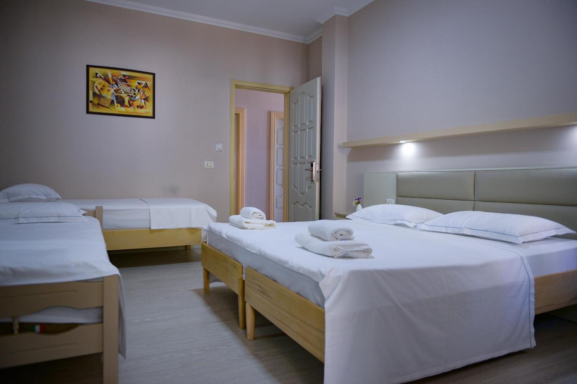 Hotel Andi Δυρράχιο Εξωτερικό φωτογραφία