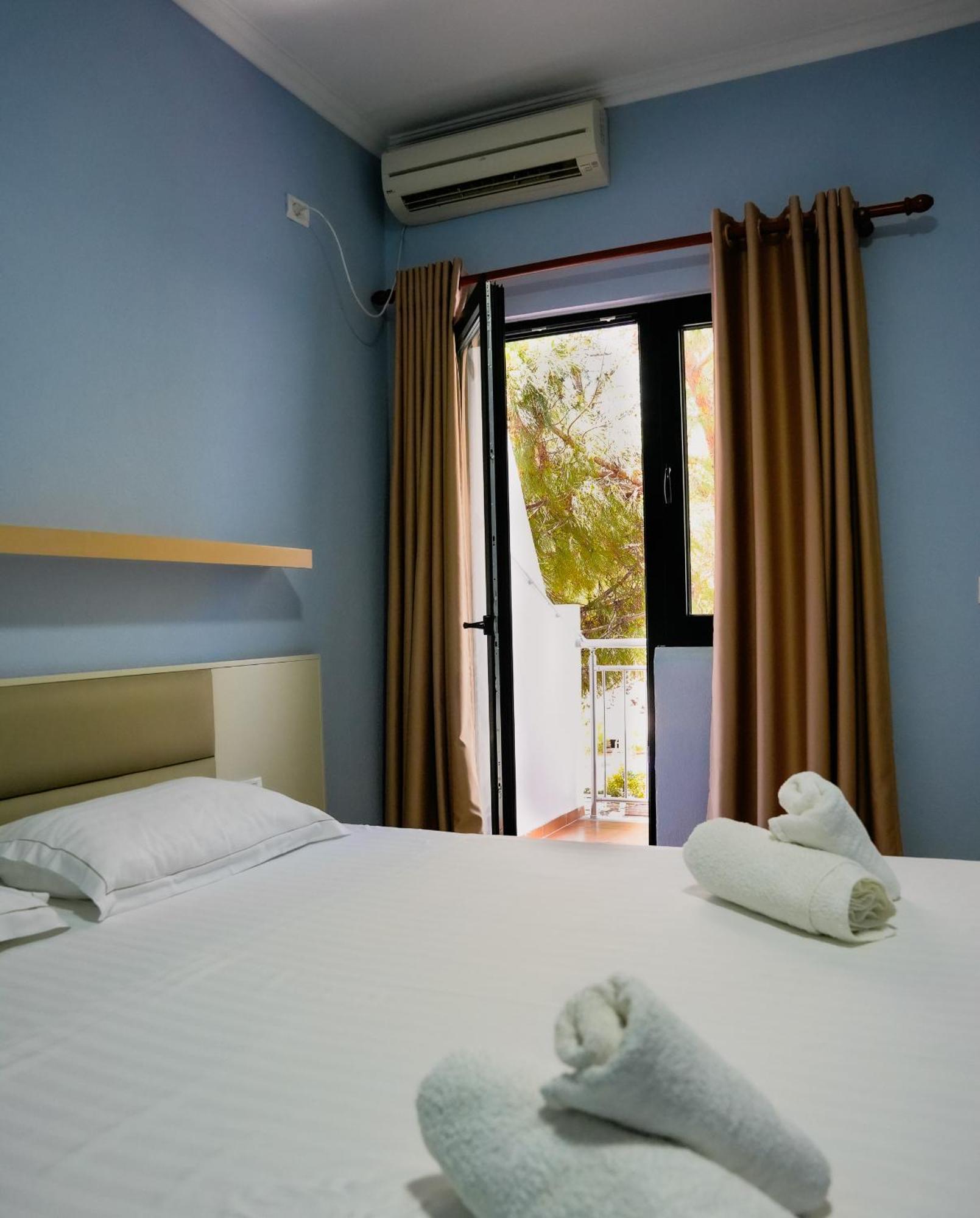 Hotel Andi Δυρράχιο Εξωτερικό φωτογραφία