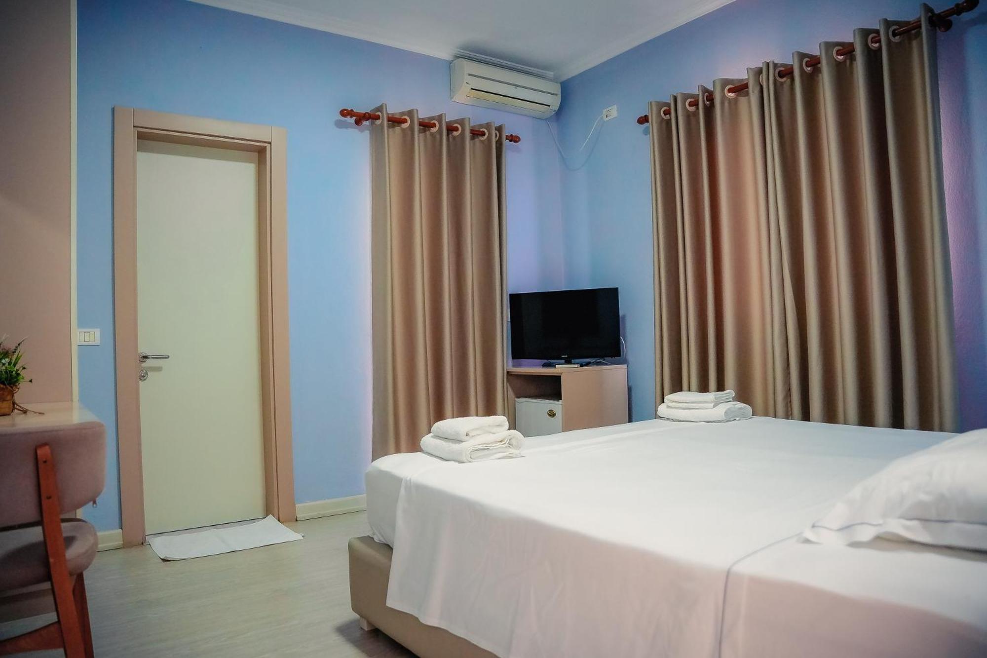 Hotel Andi Δυρράχιο Εξωτερικό φωτογραφία