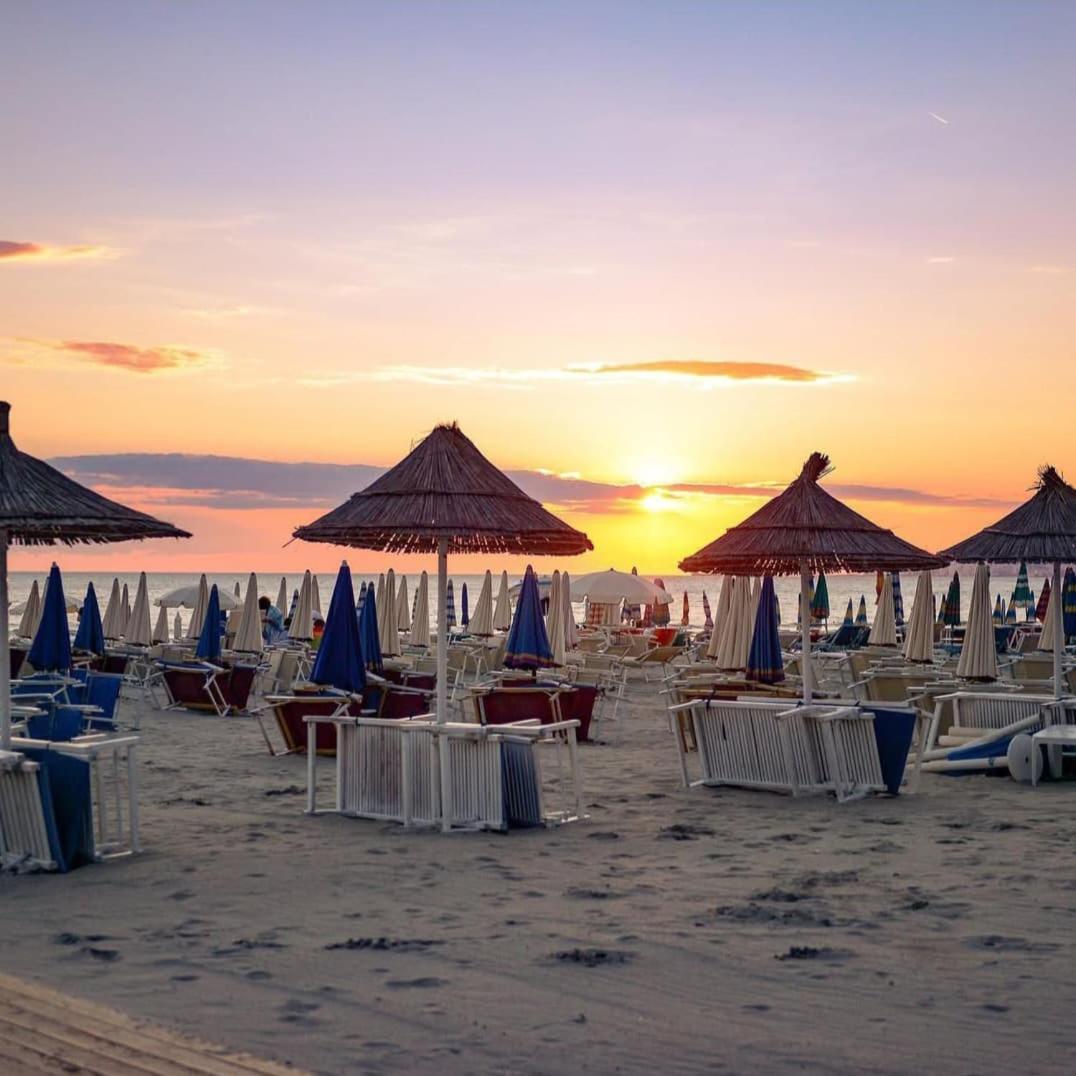 Hotel Andi Δυρράχιο Εξωτερικό φωτογραφία